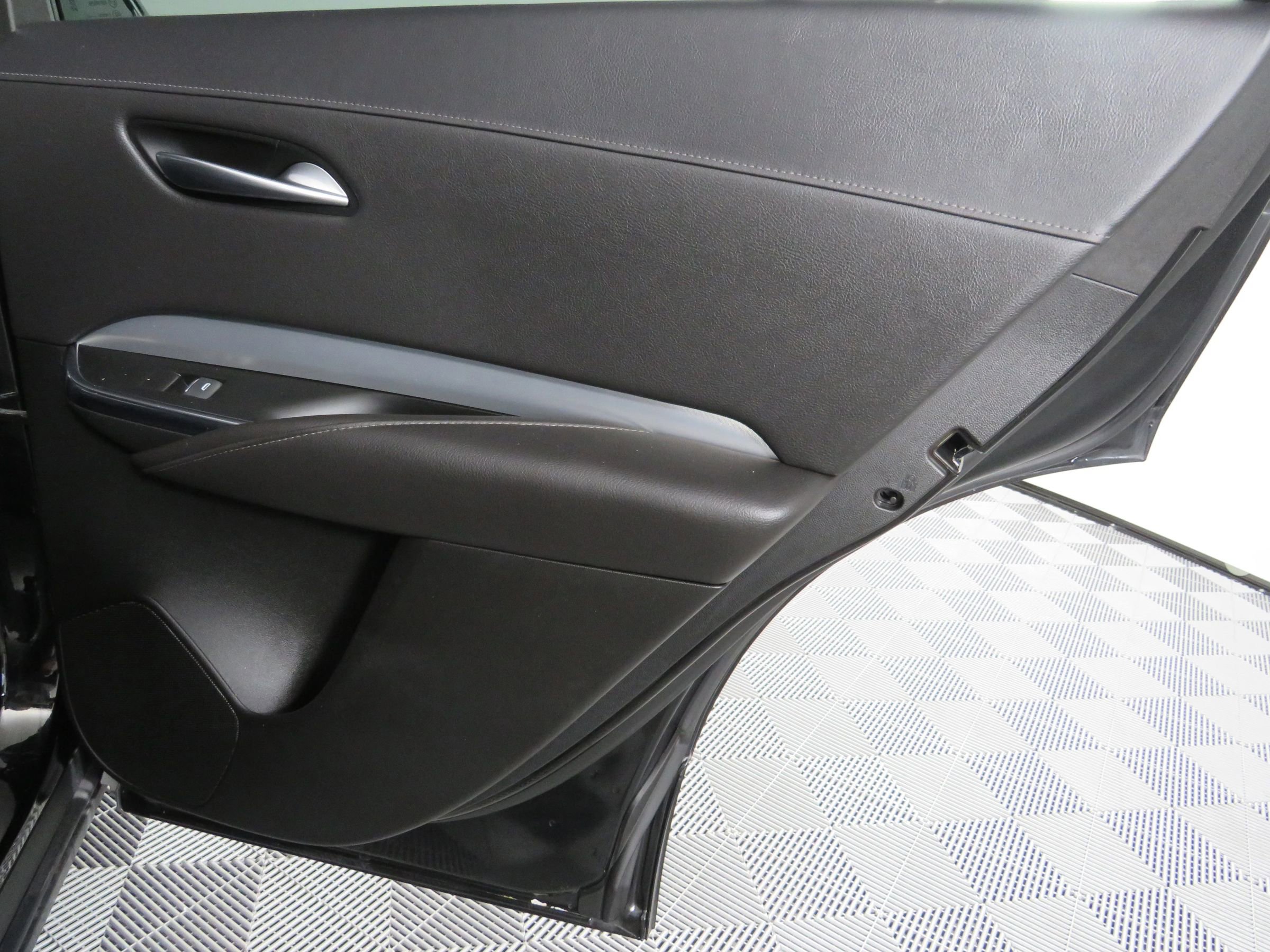 Used 2020 Cadillac XT4 Premium Luxury image 48