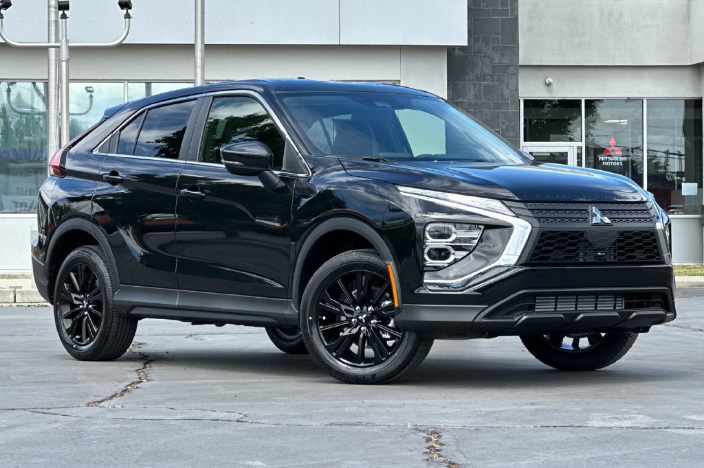 New 2026 Mitsubishi Eclipse Cross LE AWD/4WD image 2