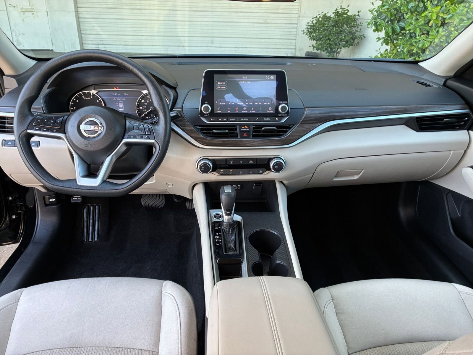 Used 2025 Nissan Altima 2.5 SV image 34