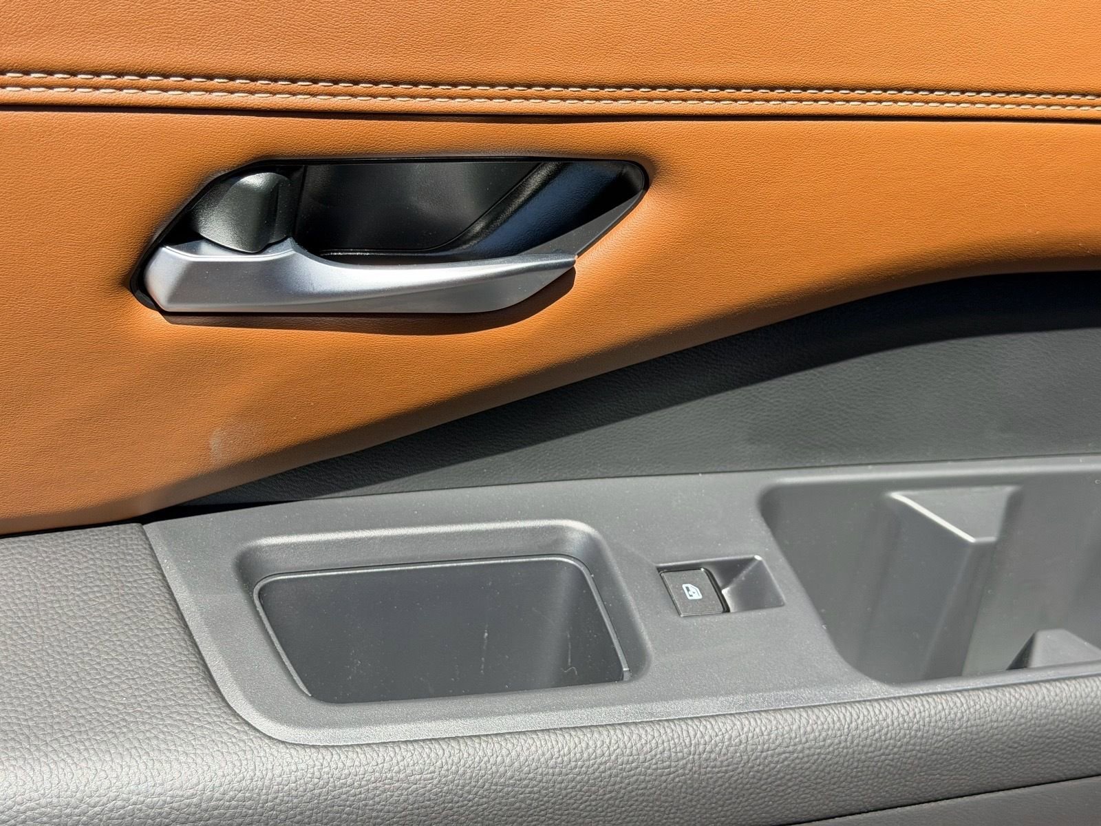 New 2026 Nissan Pathfinder Platinum AWD/4WD image 12