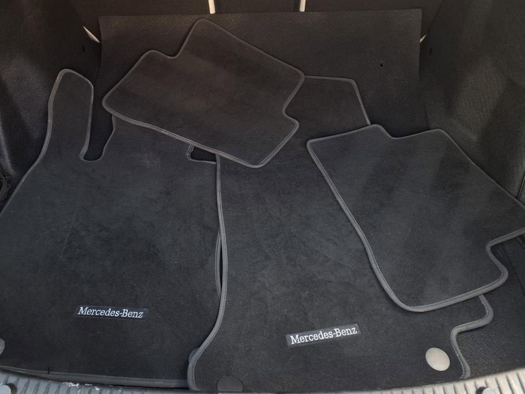 Used 2015 Mercedes-Benz C 300 Sedan image 20