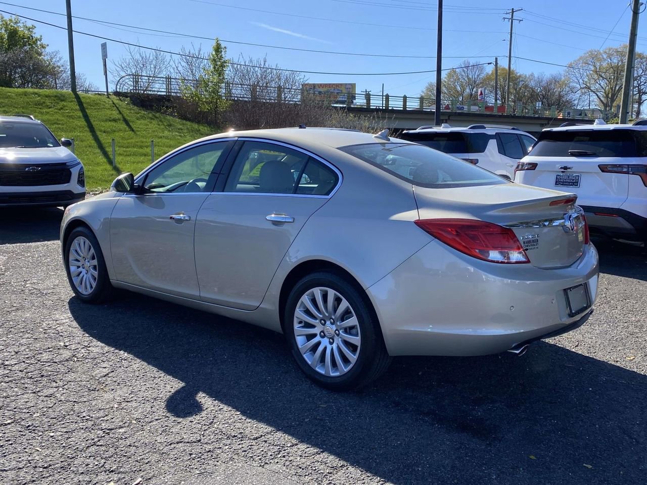 Used 2013 Buick Regal Premium FWD image 4