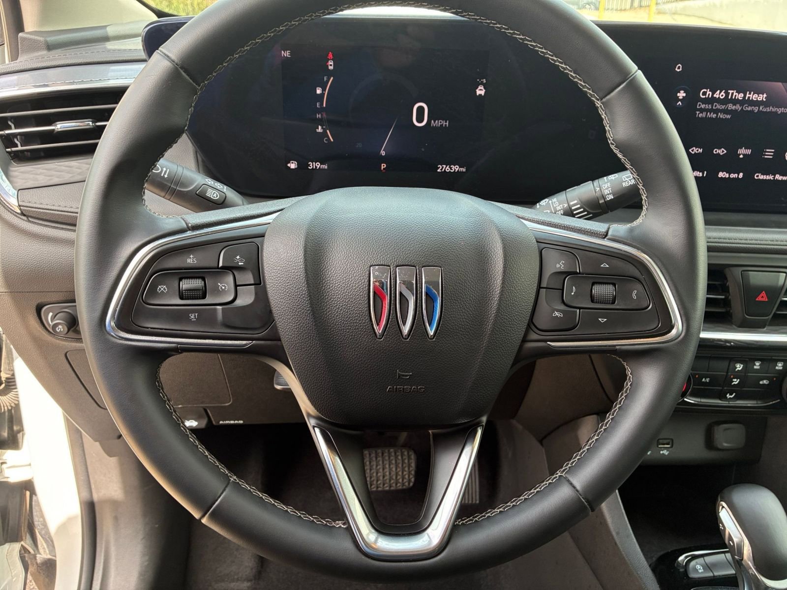 Used 2025 Buick Encore GX Preferred image 27