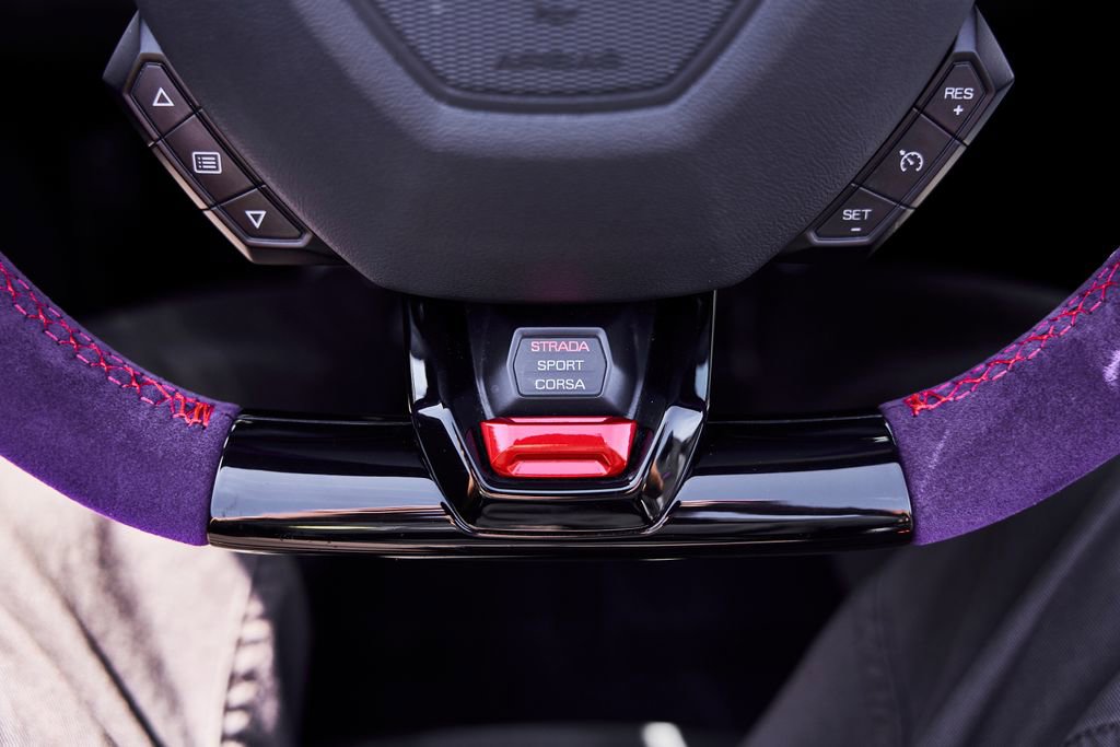 Used 2024 Lamborghini Huracan EVO image 54