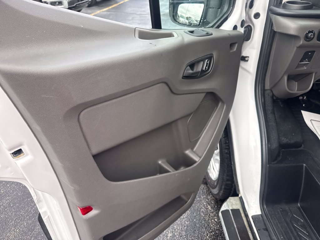 Used 2025 Ford Transit 250 Low Roof w/ Exterior Upgrade Package RWD image 32