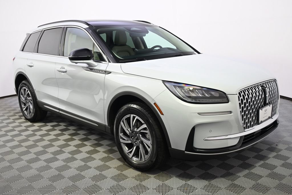 Used 2026 Lincoln Corsair Premiere AWD/4WD image 8