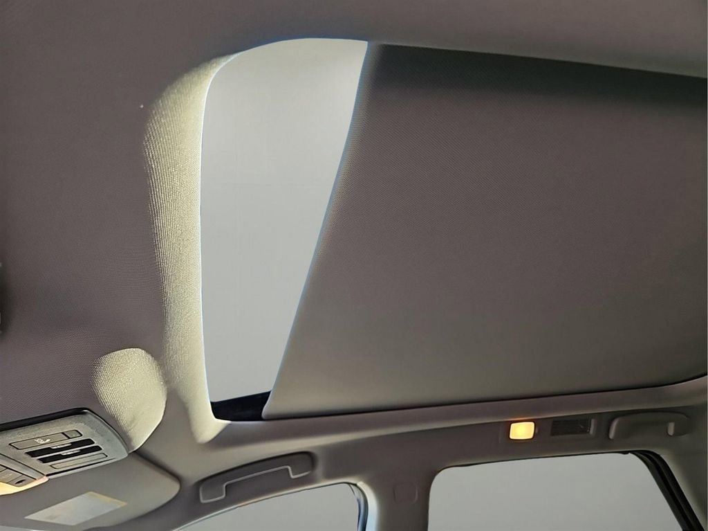 New 2025 Nissan Pathfinder Platinum w/ Cargo Package image 11