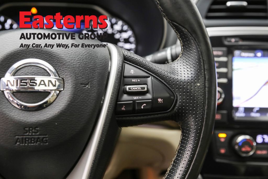 Used 2016 Nissan Maxima Platinum w/ Interior Lighting Package image 16