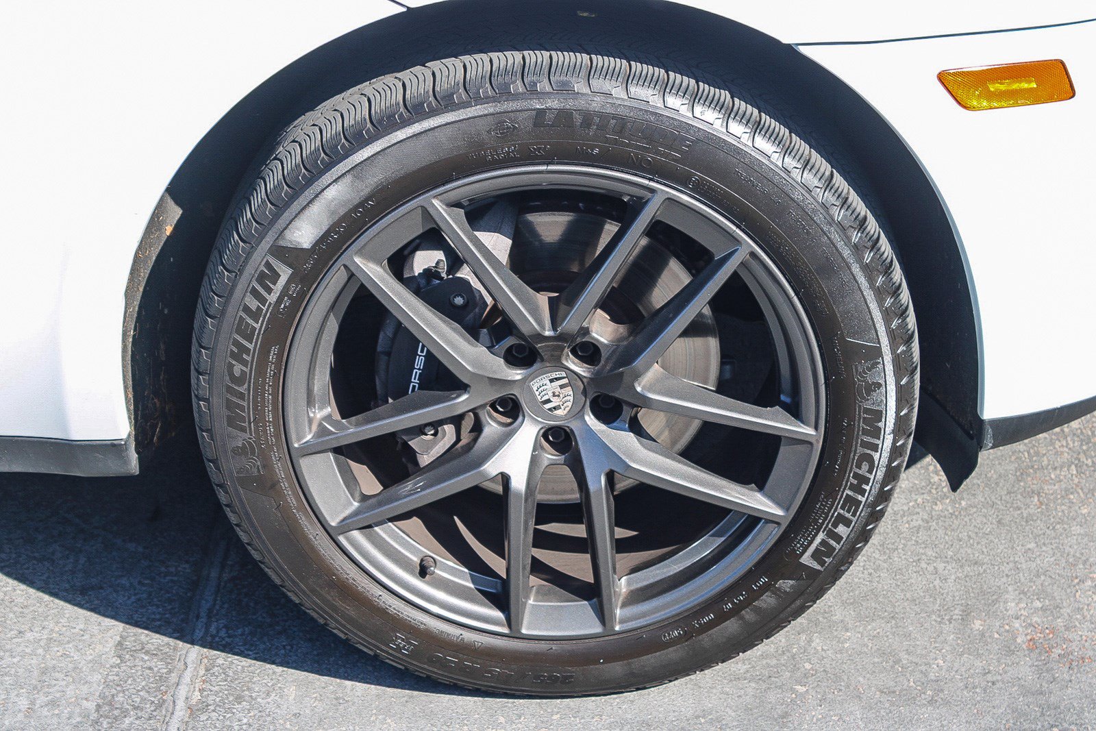 Used 2023 Porsche Macan Turbo AWD/4WD image 11