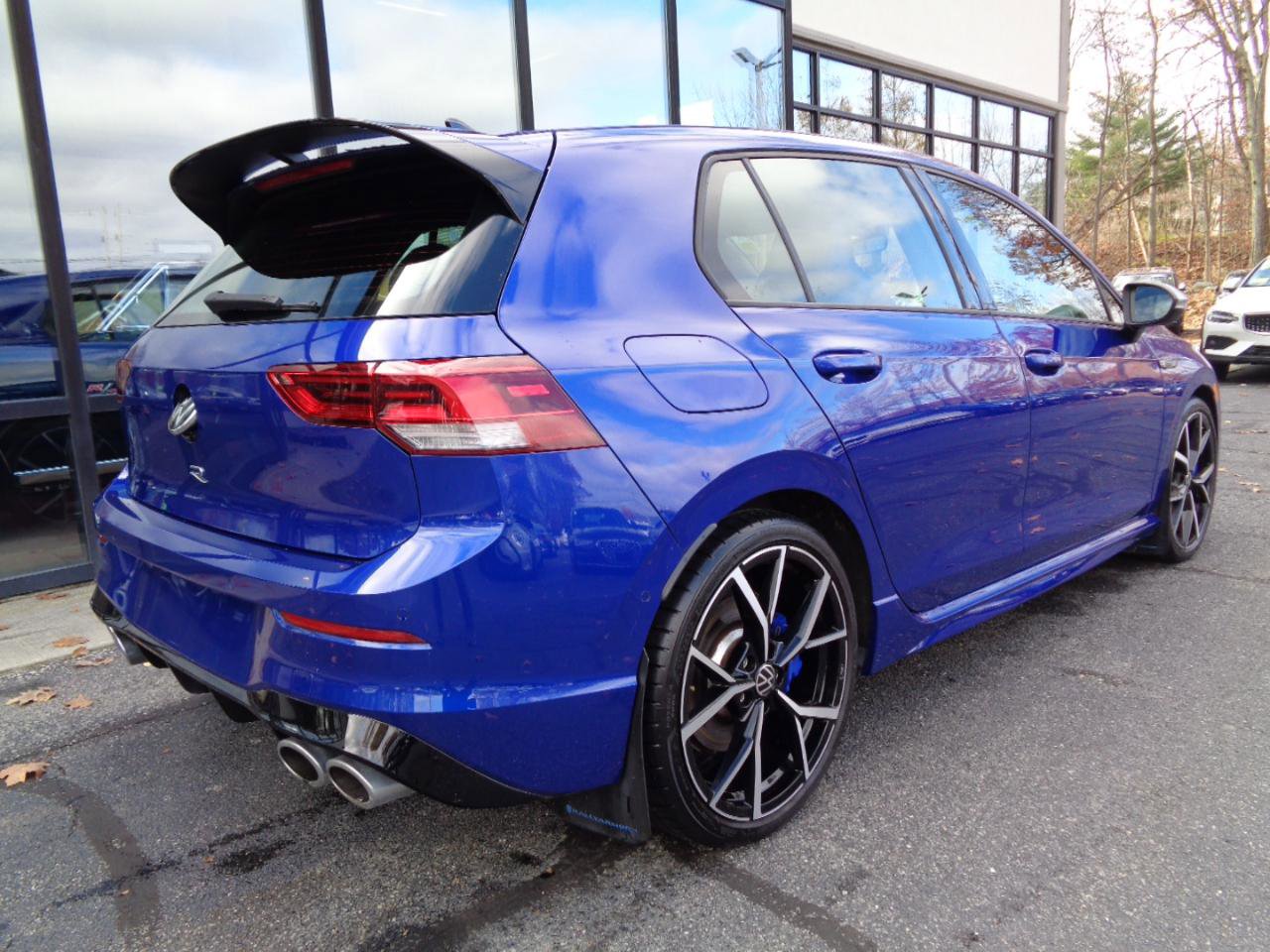 Used 2022 Volkswagen Golf R image 5