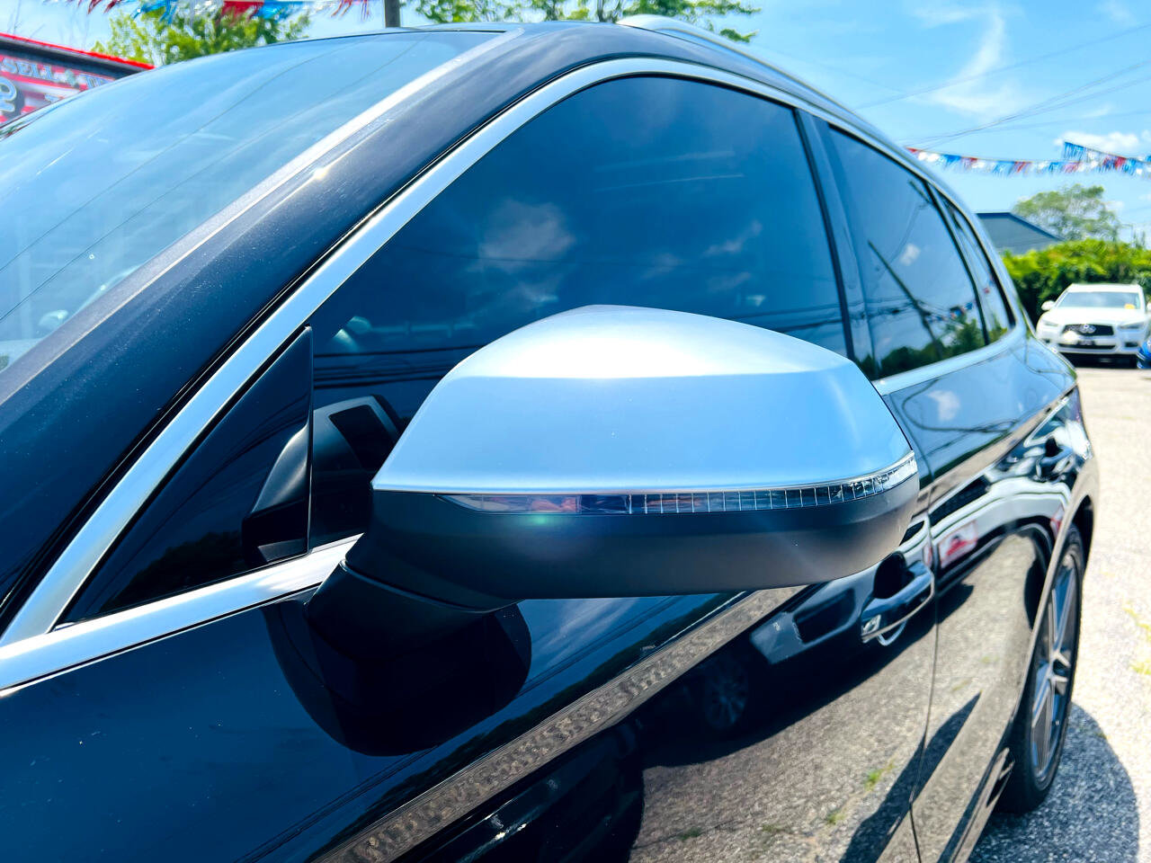 Used 2019 Audi SQ5 Premium Plus w/ Premium Plus Package image 11