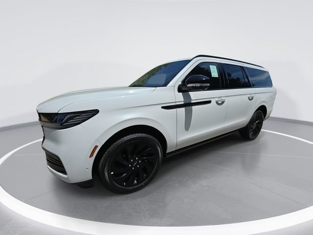 New 2025 Lincoln Navigator L Reserve w/ Jet Appearance Package AWD/4WD image 1