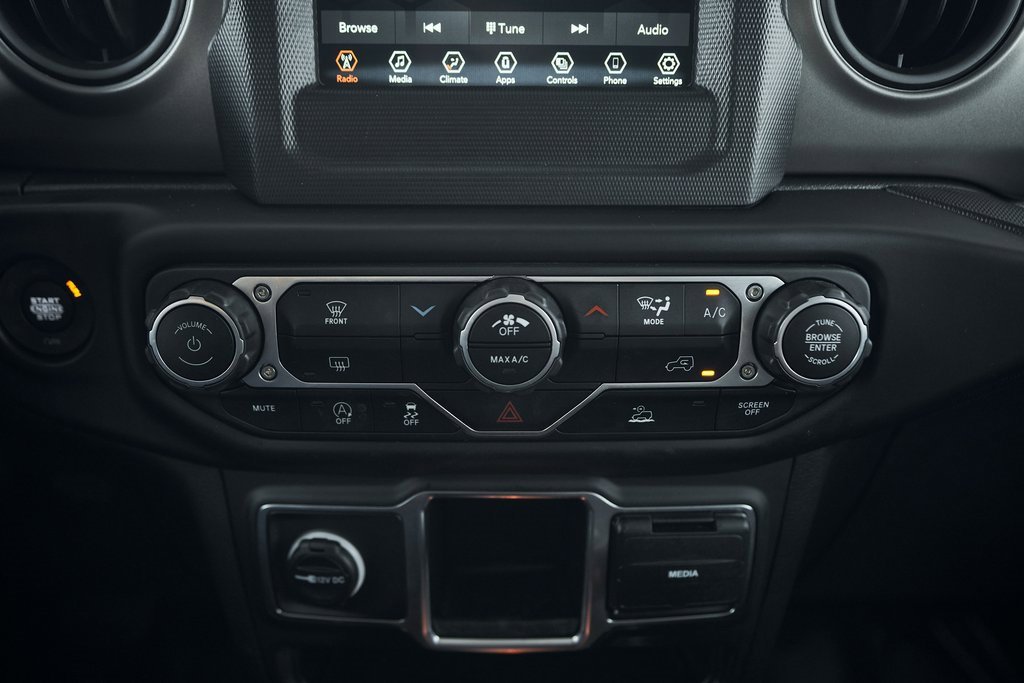 Used 2023 Jeep Wrangler Sport image 53