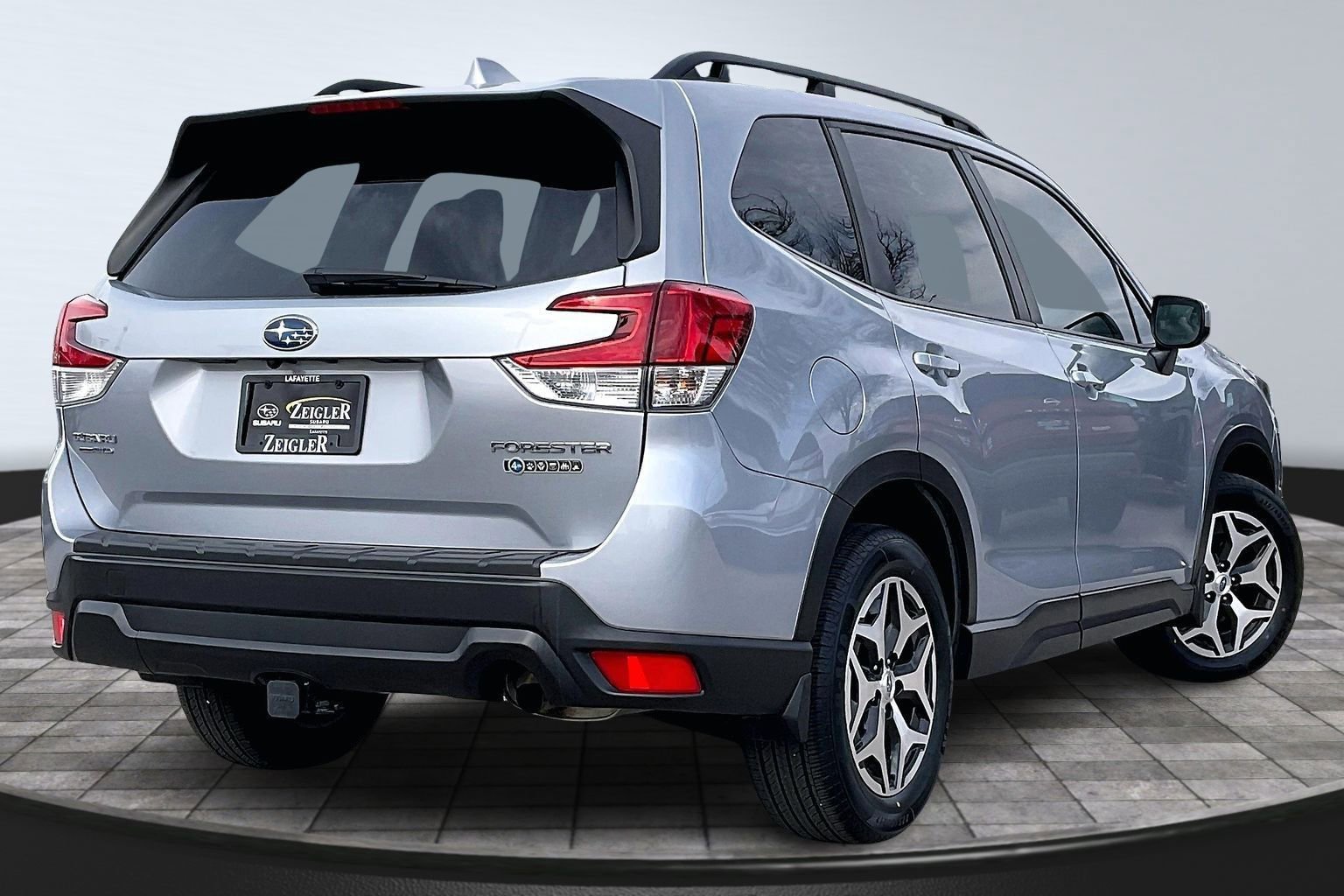 Certified 2023 Subaru Forester Premium image 2