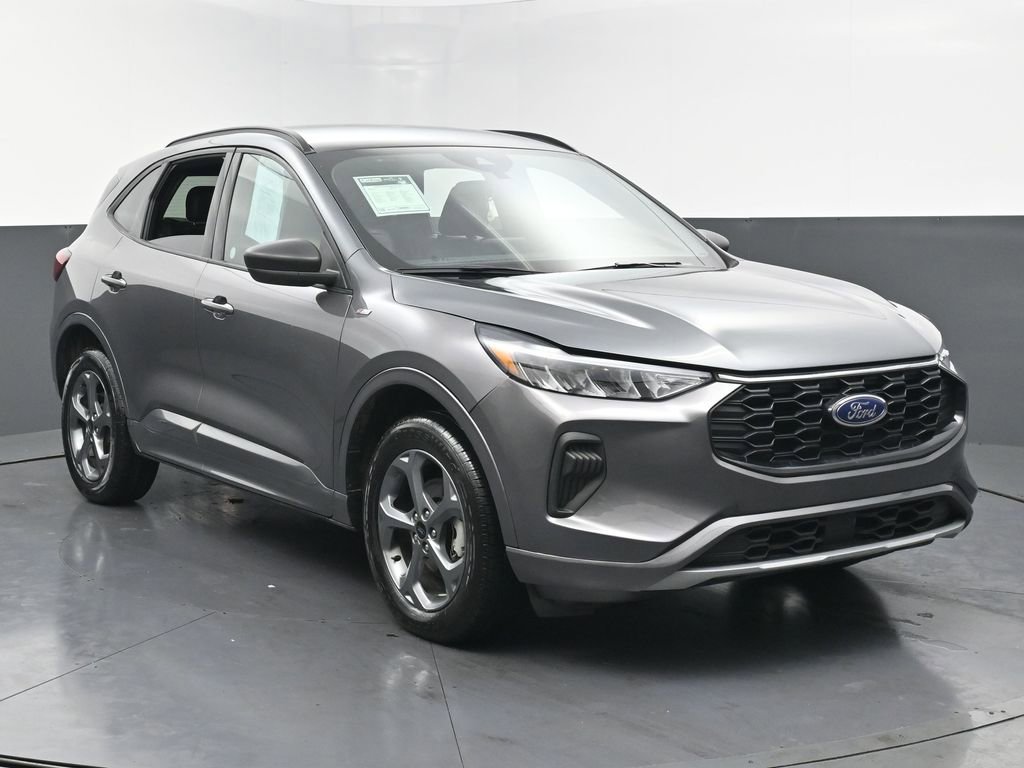 Used 2024 Ford Escape ST-Line image 3