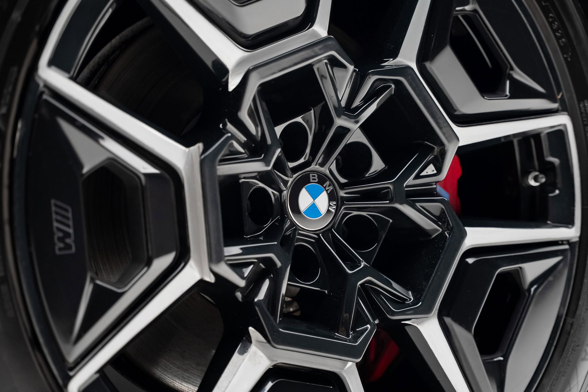 Used 2023 BMW XM w/ M Driver's Package image 23