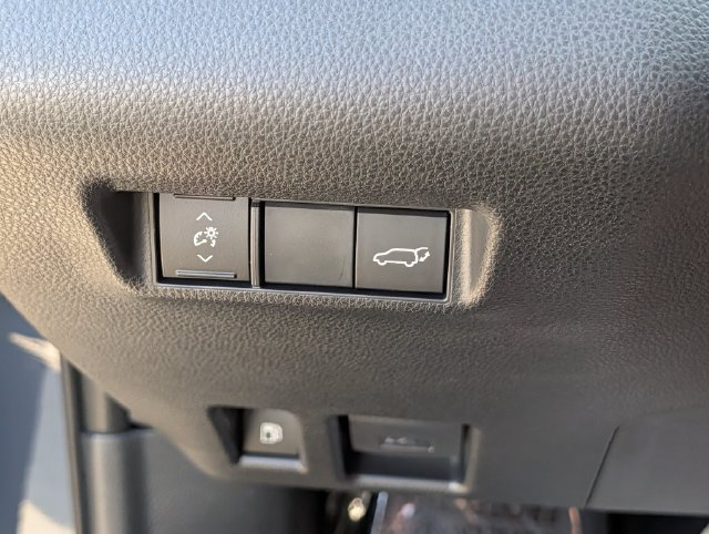 Used 2026 Toyota RAV4 AWD Plug-in Hybrid image 24