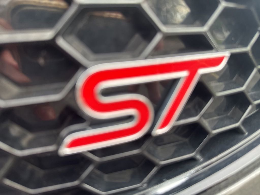 Used 2015 Ford Focus ST w/ Equipment Group 402A image 8