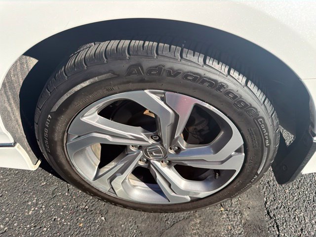 Used 2018 Honda Accord EX image 31