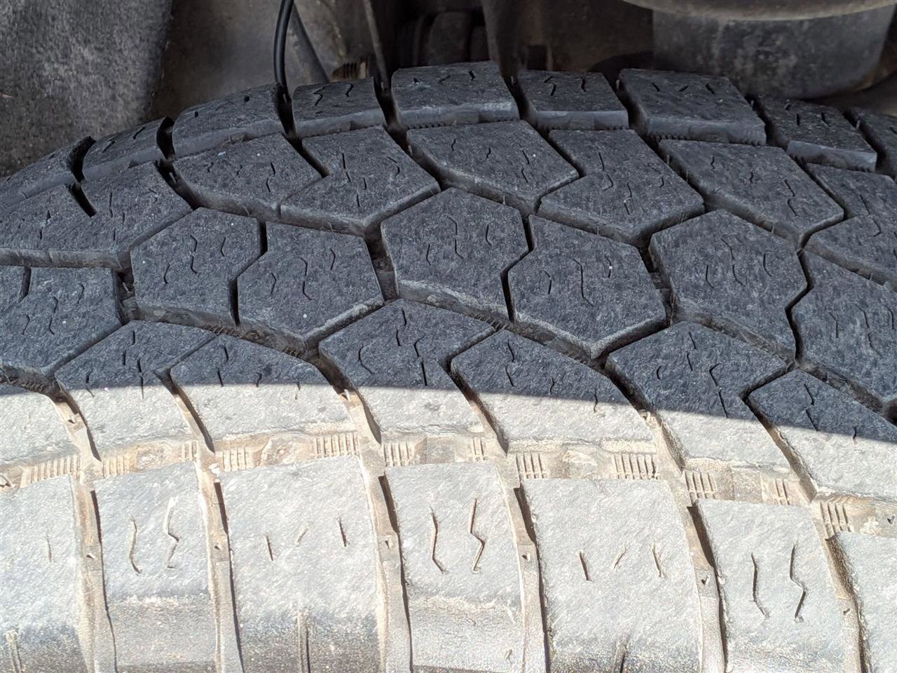 Used 2015 GMC Sierra 1500 SLT w/ SLT Crew Cab Value Package image 11