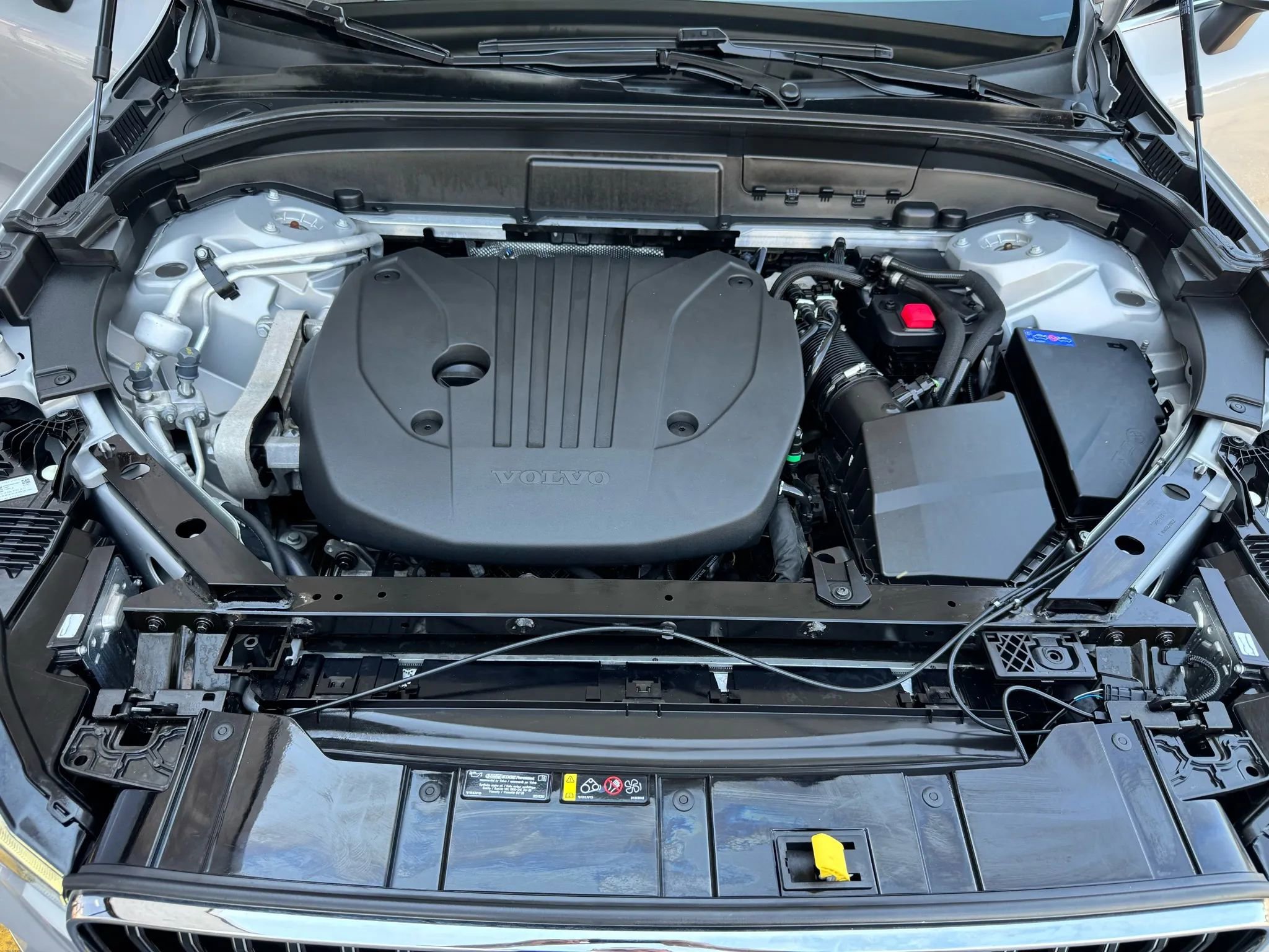 Used 2023 Volvo XC60 B5 Ultimate w/ Climate Package image 42