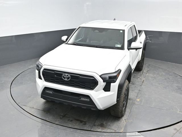 Used 2024 Toyota Tacoma TRD Off-Road image 20
