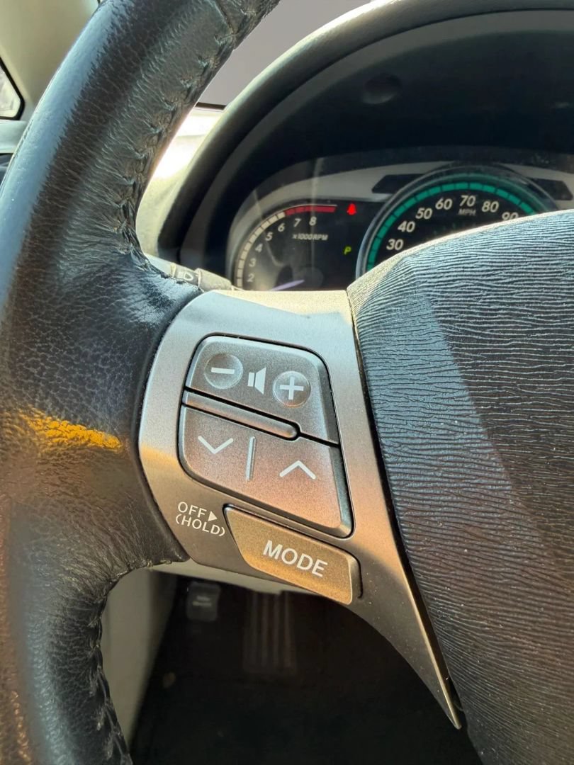 Used 2012 Toyota Venza XLE FWD image 23