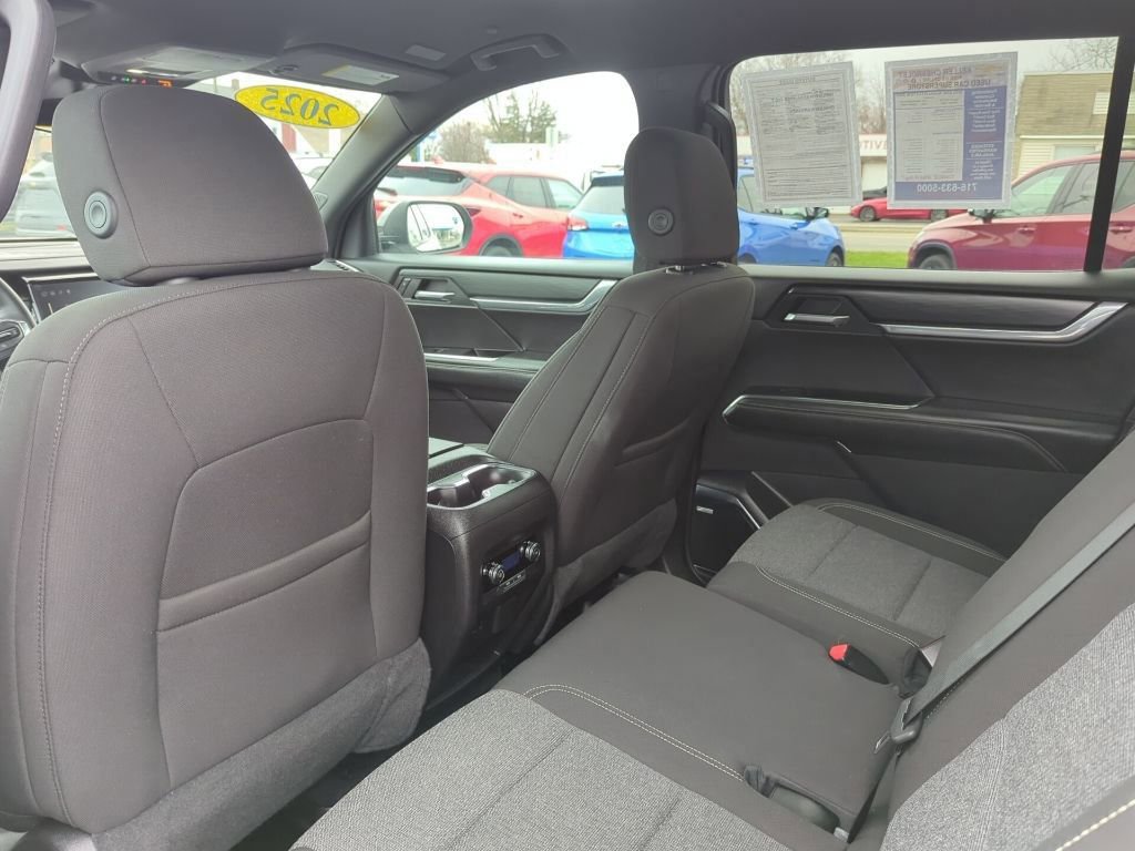 Certified 2025 GMC Acadia Elevation image 19