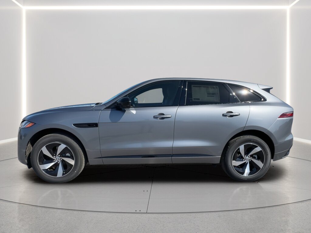 Used 2025 Jaguar F-PACE R-Dynamic S AWD/4WD image 2
