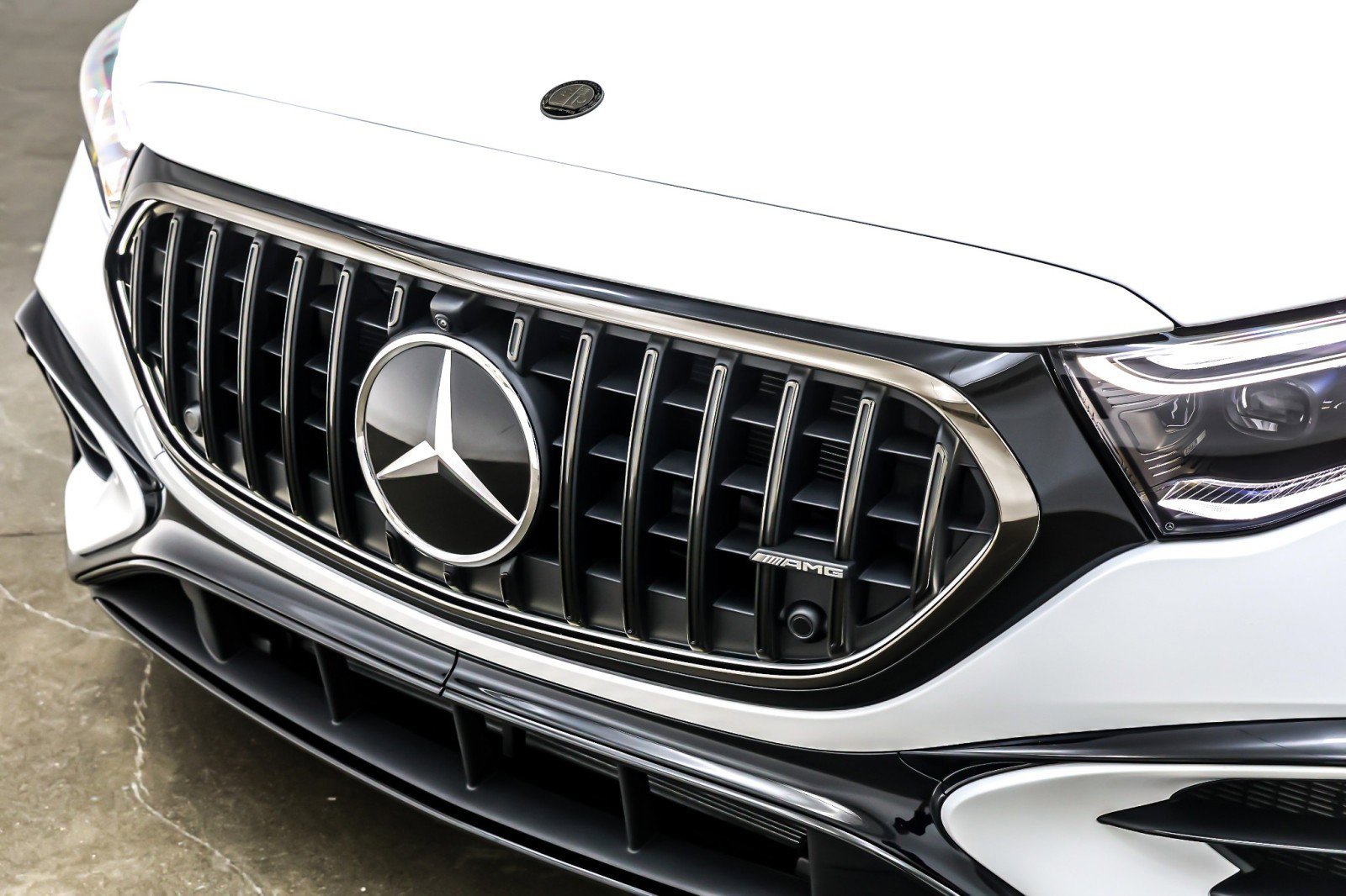 Certified 2026 Mercedes-Benz E 53 AMG e 4MATIC Sedan image 15