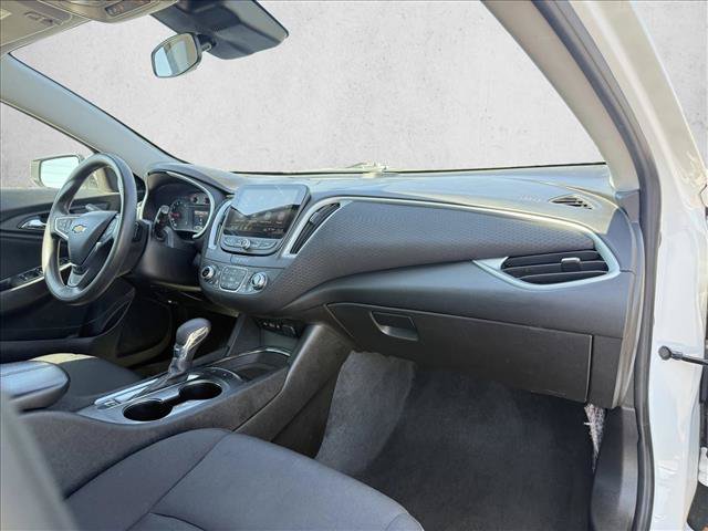 Used 2024 Chevrolet Malibu LT FWD image 12