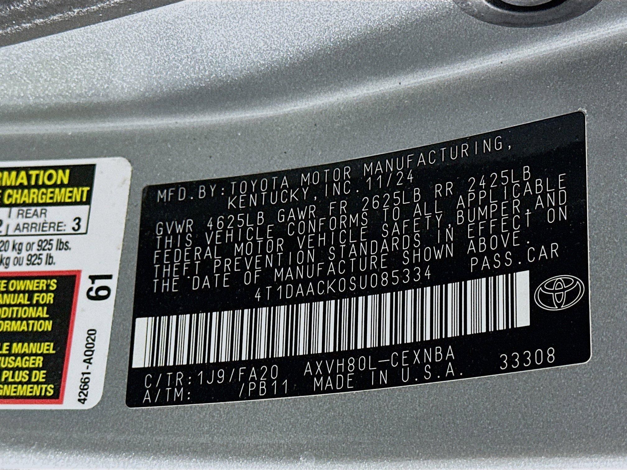 Used 2025 Toyota Camry LE image 12