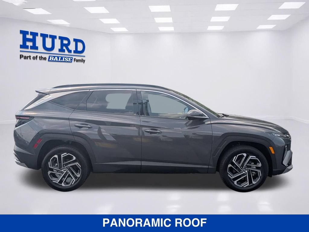 Used 2025 Hyundai Tucson Limited AWD/4WD image 2