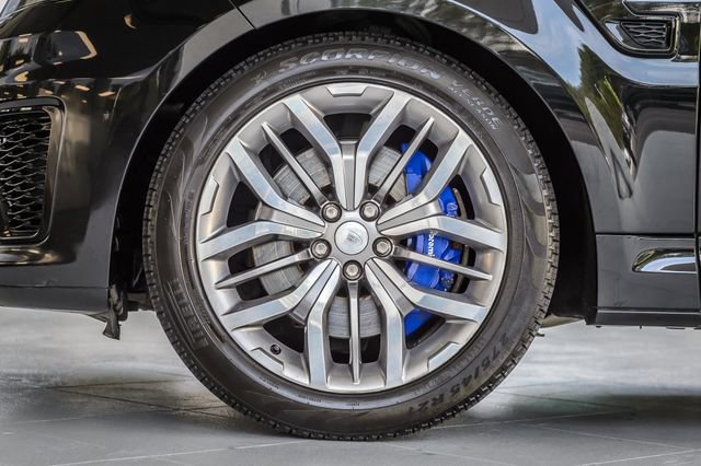 Used 2016 Land Rover Range Rover Sport SVR AWD/4WD image 13