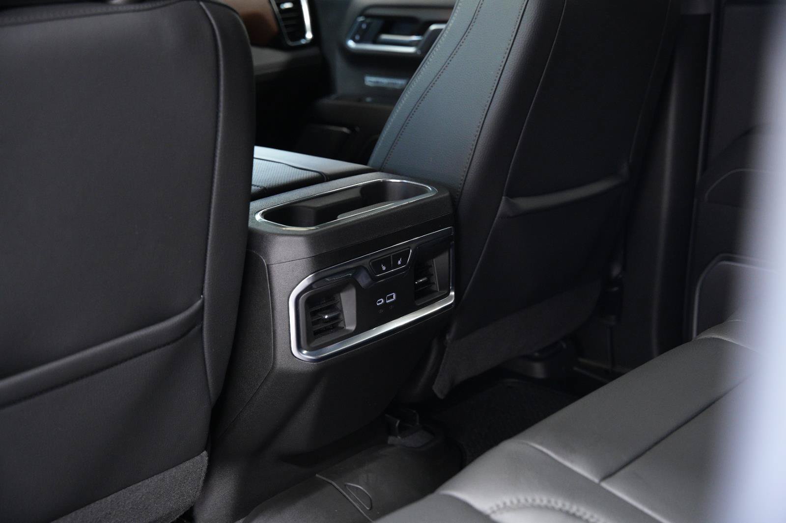 Used 2026 GMC Sierra 1500 Denali AWD/4WD image 27