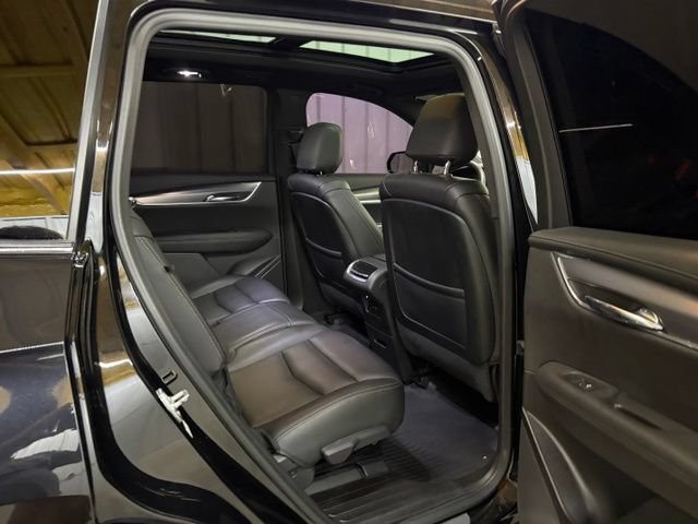 Used 2024 Cadillac XT6 Luxury w/ LPO, Floor Liner Package AWD/4WD image 24