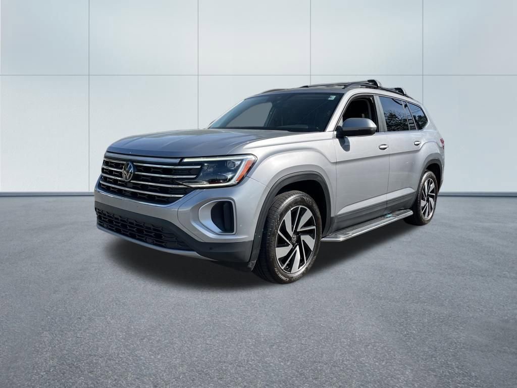 Used 2024 Volkswagen Atlas SE FWD image 2