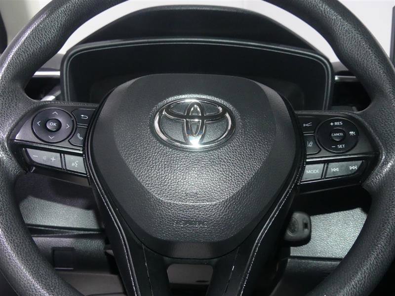Used 2022 Toyota Corolla LE image 30