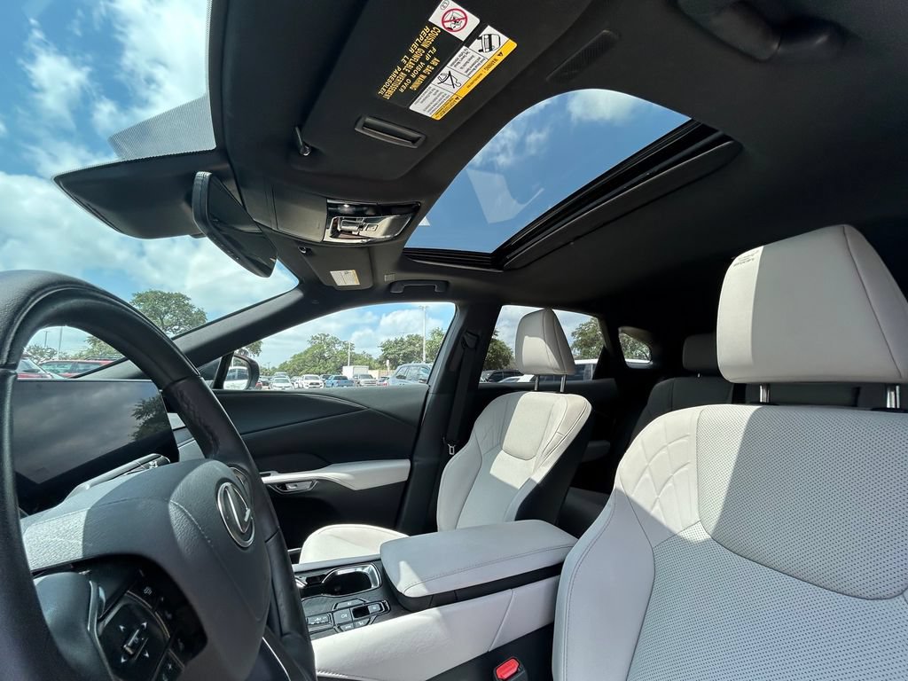 Used 2024 Lexus RX 350h w/ Convenience Package AWD/4WD image 12