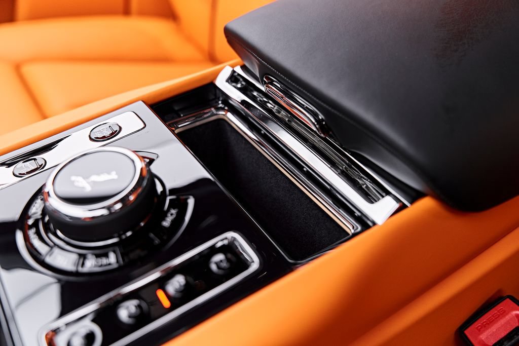 Used 2026 Rolls-Royce Cullinan AWD/4WD image 78