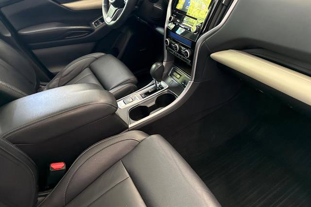 Used 2019 Subaru Ascent Limited w/ Popular Package #2 image 17