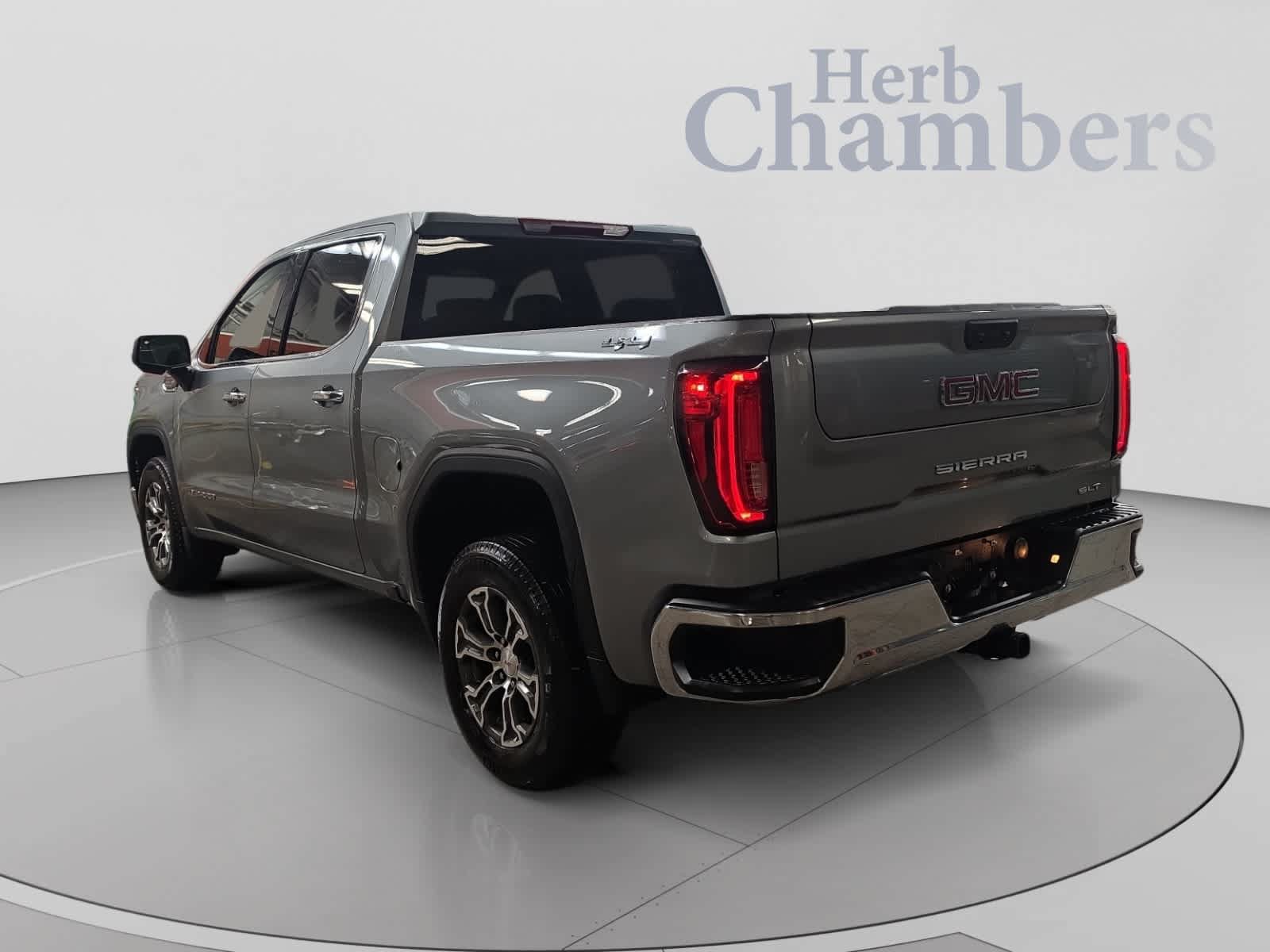 Used 2026 GMC Sierra 1500 SLT AWD/4WD image 3