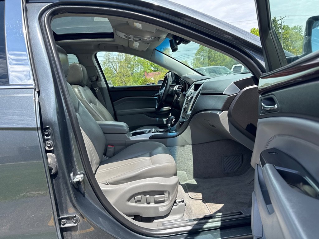 Used 2012 Cadillac SRX Luxury AWD/4WD image 12