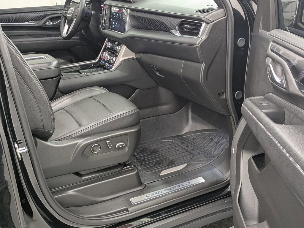 Used 2024 GMC Yukon Denali image 21