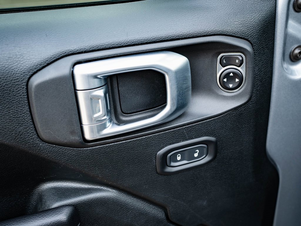 Used 2021 Jeep Gladiator Mojave w/ Trailer Tow Package image 26