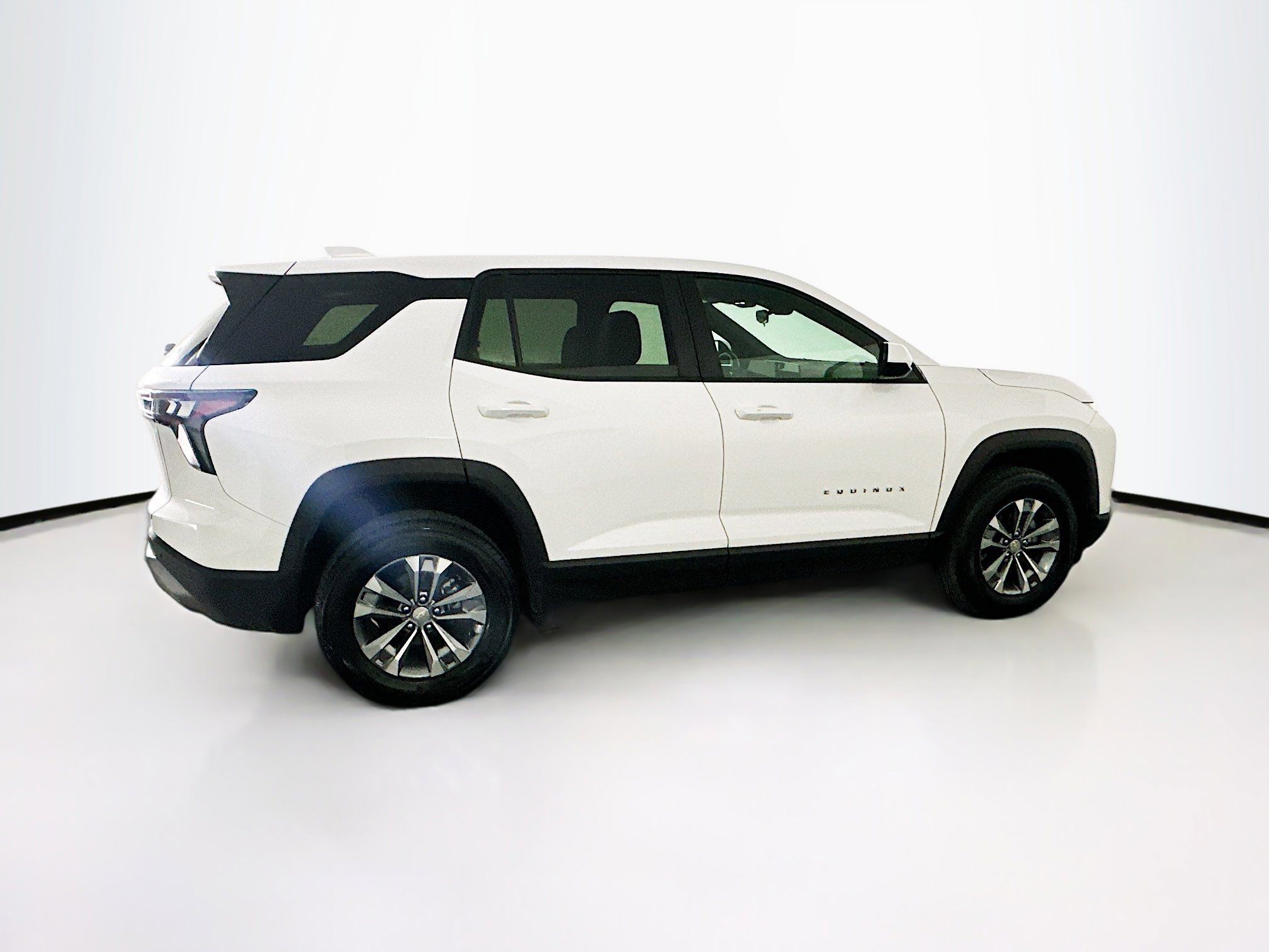 Used 2025 Chevrolet Equinox LT image 10