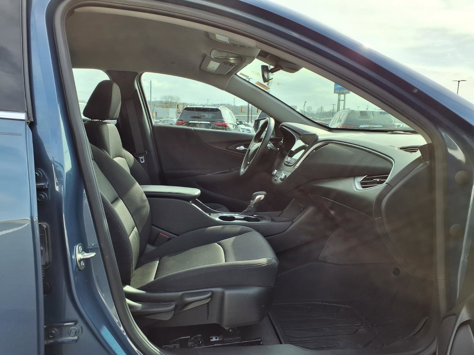 Used 2024 Chevrolet Malibu RS w/ LPO, Floor Liner Package FWD image 17