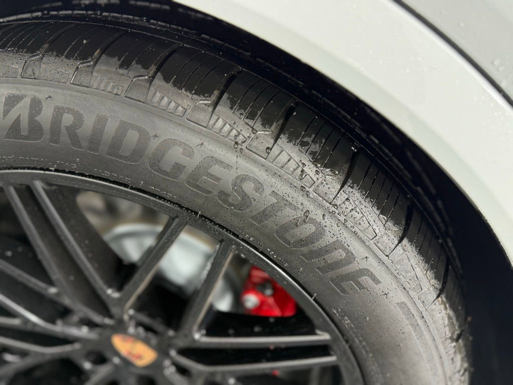 New 2026 Porsche Cayenne S AWD/4WD image 17