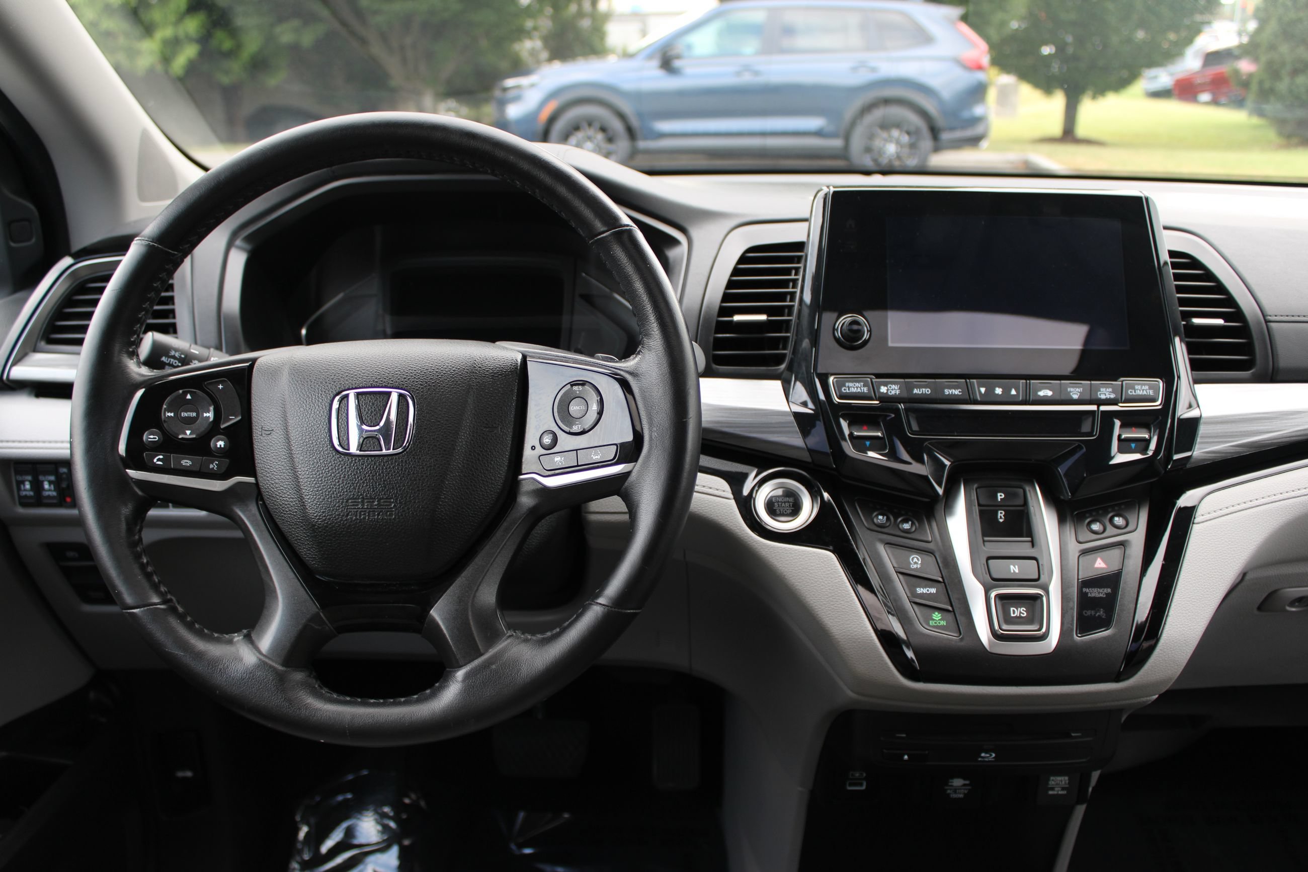 Used 2023 Honda Odyssey Elite image 18