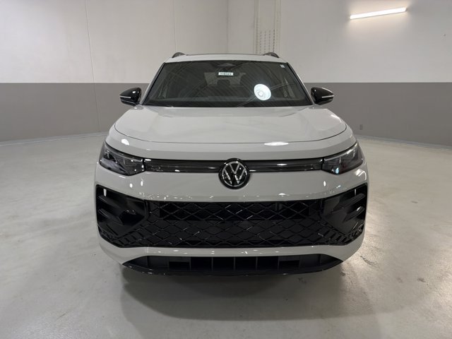 New 2026 Volkswagen Tiguan SE R-Line AWD/4WD image 3